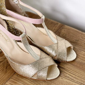 Chaussures de mariage dorées
