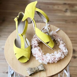 Sandale d'été jaune