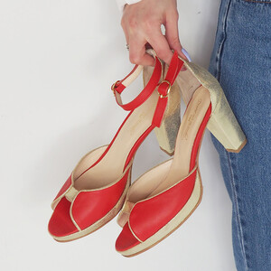 Sandale plateforme talon cuir rouge irisé doré