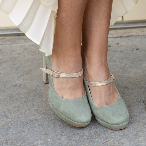 Escarpin plateforme en velours vert sauge et champagne
