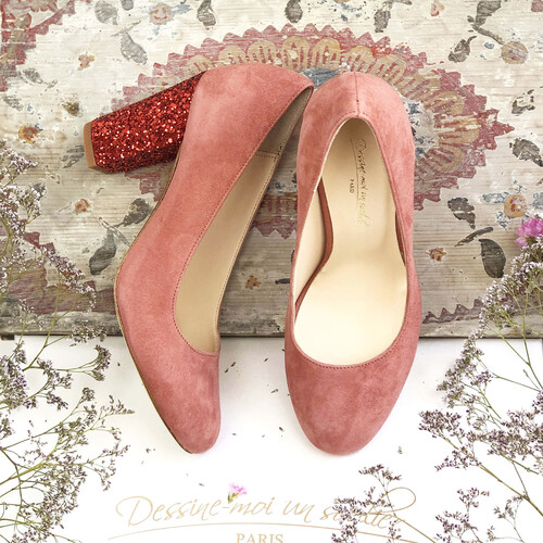 Escarpin bout rond en velours rose thé et glitter rouge Escarpin bout rond en velours rose thé et glitter rouge