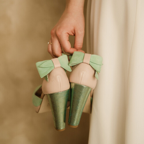 Bridal shoes for a vintage wedding dress Bridal shoes for a vintage wedding dress