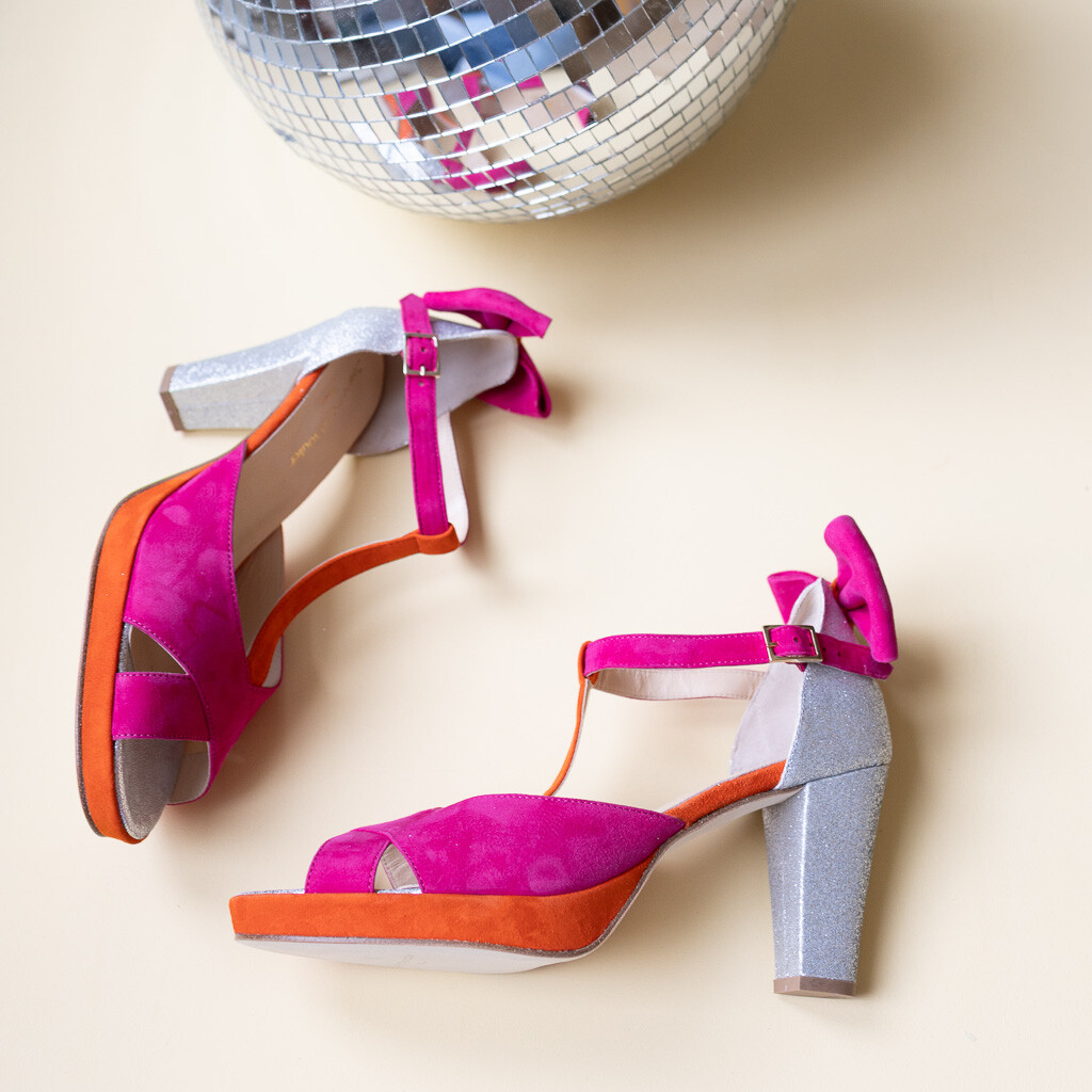 Salomé brides croisées velours rose vif, orange fluo et argentée